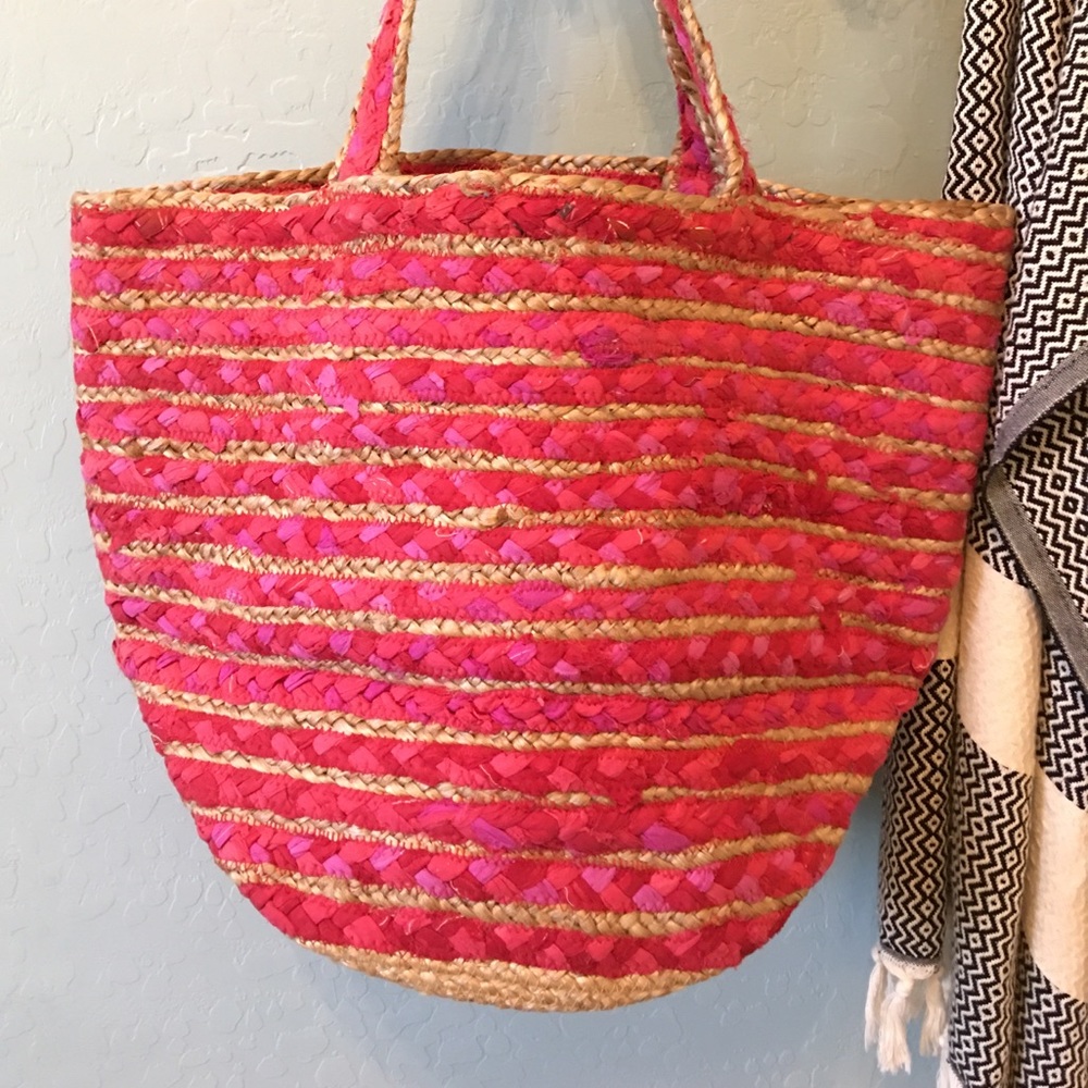 The MAIA Jute and Cotton Stripe Beach Tote Bag - Picture 2 of 8